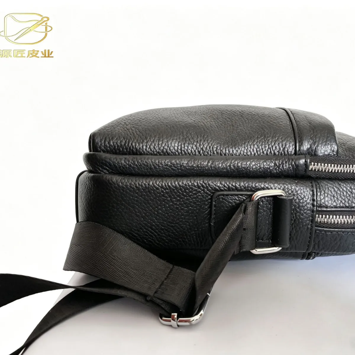 新作高級メンズハンドバッグ。100％本物の牛革を使用した、男 - Luxury Bags For Men Brands のレビューと価格