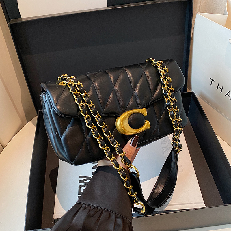 女性用キルティングレザーショルダーバッグ、高級Cロゴゴールド - Chain Crossbody Quilted のレビューと価格