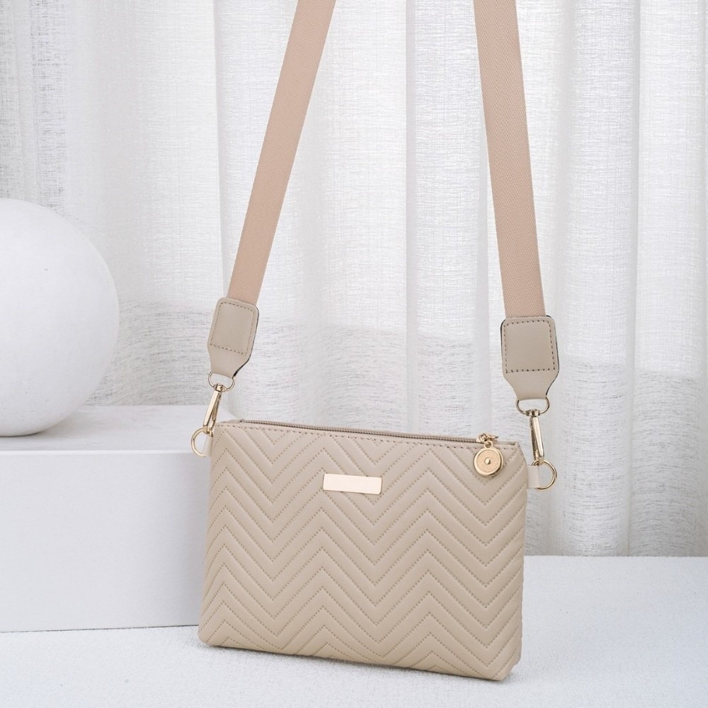 2025 キルティングチェーンクロスボディバッグ ウェーブパ - Chain Crossbody Quilted のレビューと価格