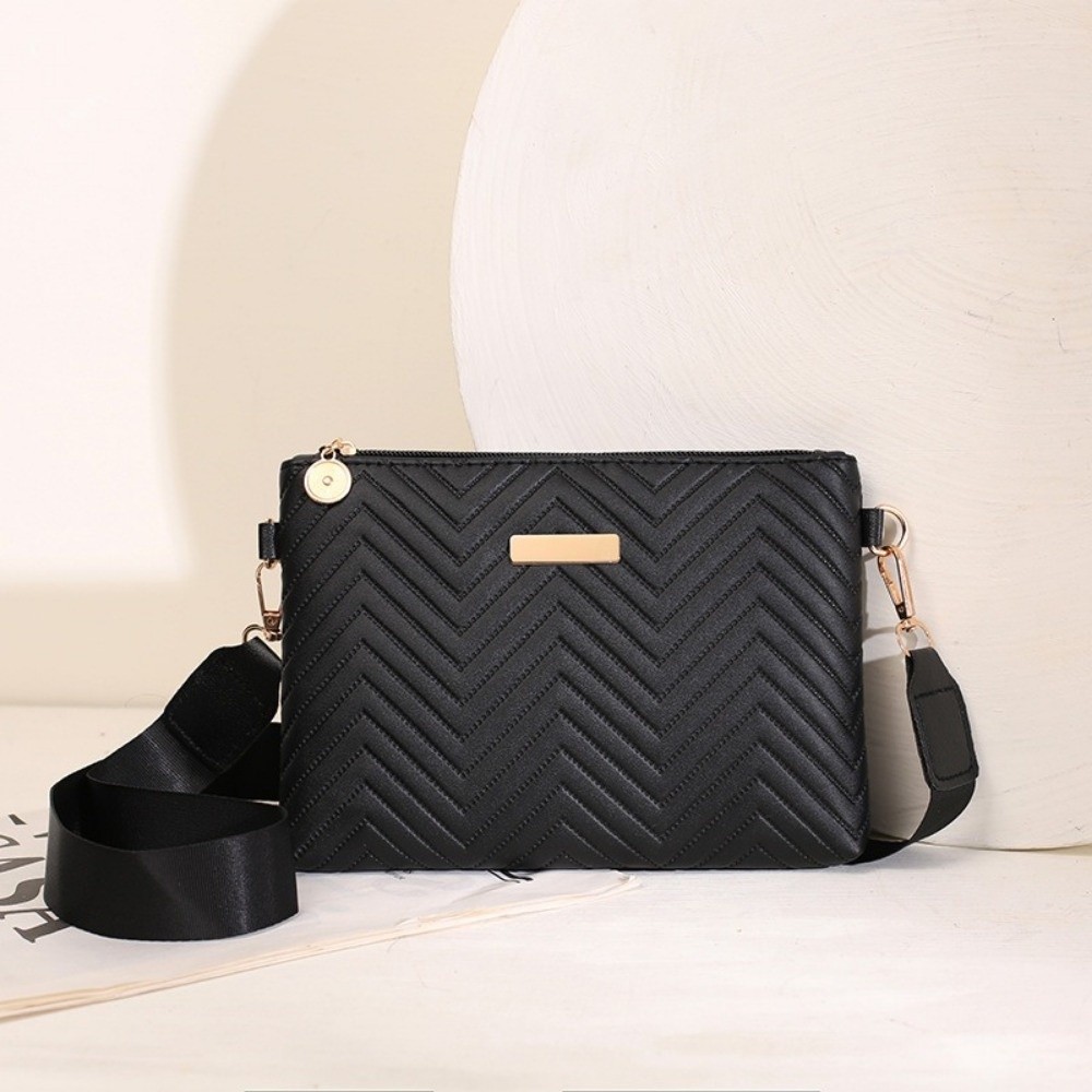 エレガントなキルトチェーンクロスボディバッグ、PUウェーブ柄 - Chain Crossbody Quilted のレビューと価格